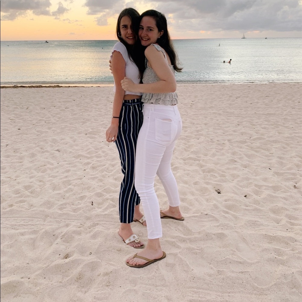 Meet your Posher, Victoria